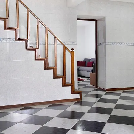 Casa Xadrez Povoacao (Sao Miguel)